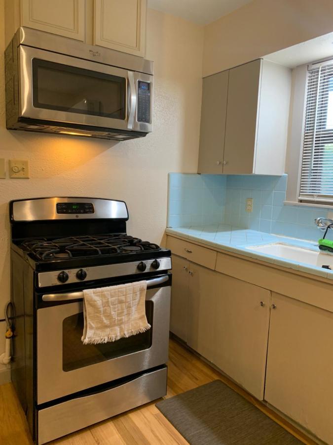 125-#4 Downtown Cozy Upstairs One Bedroom Apt San Antonio Eksteriør billede