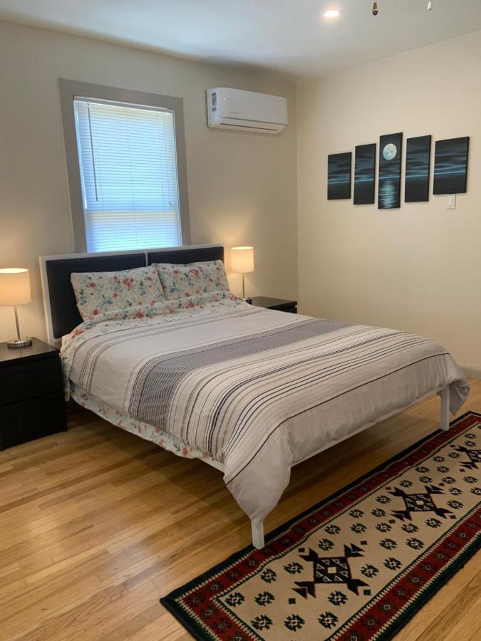 125-#4 Downtown Cozy Upstairs One Bedroom Apt San Antonio Eksteriør billede